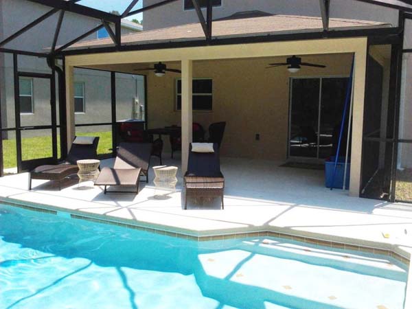 Model Kolam Renang Minimalis