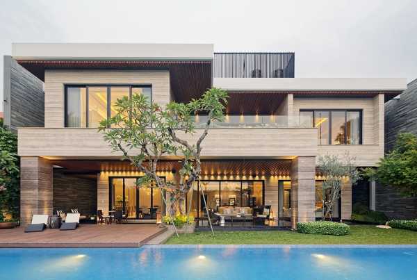Warna dan Tekstur yang Mencolok